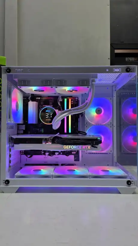 PC todo branco com fans de anel colorido